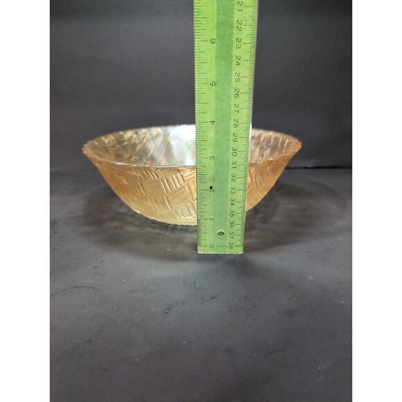 Amber Carnival Glass Serving Bowl, Cross Basket‎ Weave Design, 9" D X 3" H - Picture 8 of 9
